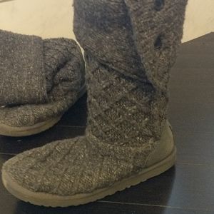 Classic Grey Knit Ugg Boots